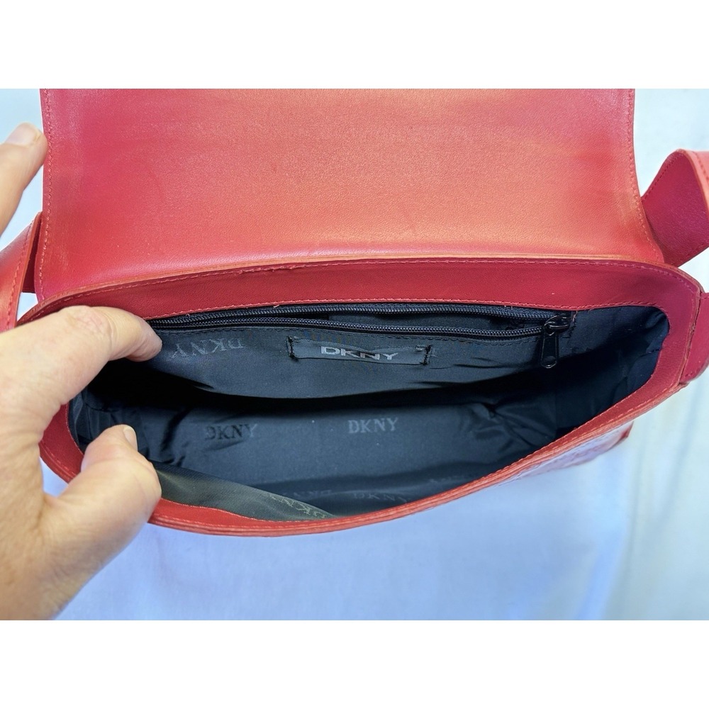 Vtg DKNY Logo Red Leather Small Shoulder Bag Purse Y2K Academia W/ Dust Bag - Picture 5 of 12